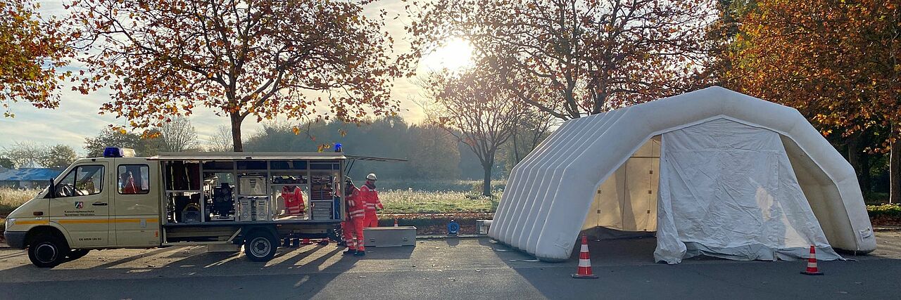 Gerätewagen Sanitätsdienst, GW-SAN, Behandlungszelt